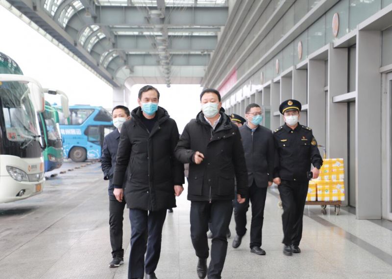 局領導至常州汽車站開展節(jié)前一線服務窗口走訪和安全、防疫督查